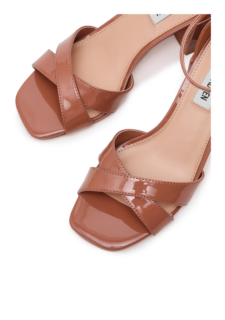 SANDALO Marrone Steve Madden